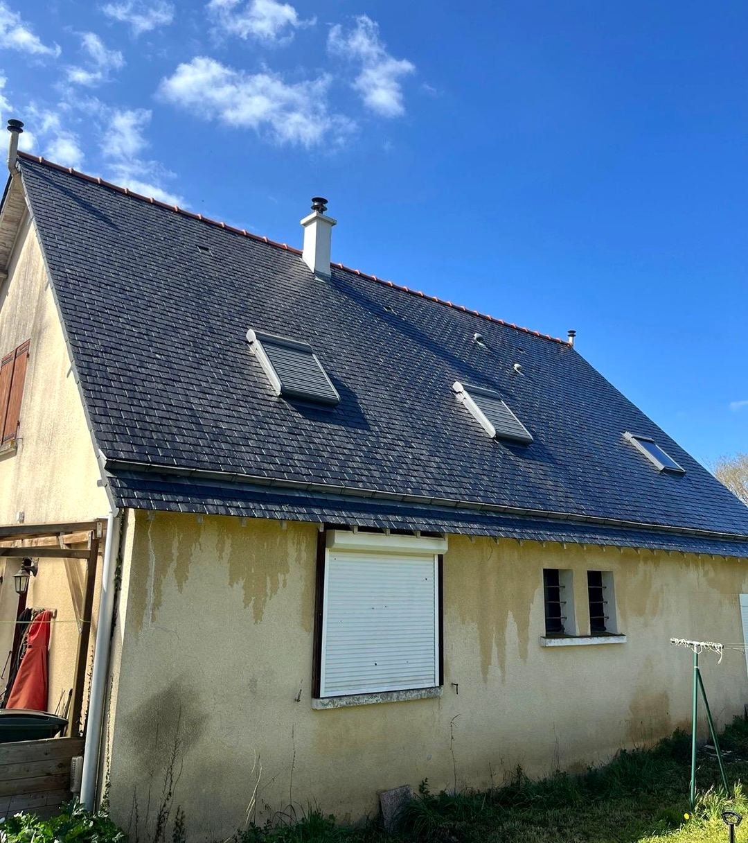 Après travaux — Démoussage et traitement hydrofuge — longère, chantier STROPPE en Ille-et-Vilaine