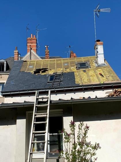 Dépose de la couverture existante avant réfection — chantier STROPPE, couvreur en Ille-et-Vilaine